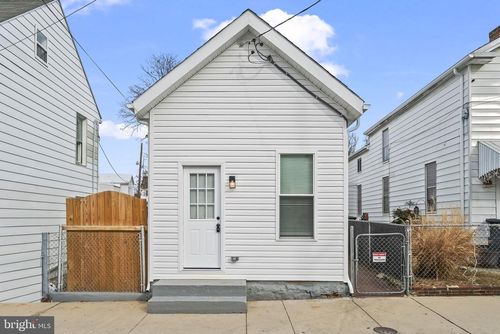 432 Cook St, HAGERSTOWN, MD, 21740-3708 | Card Image