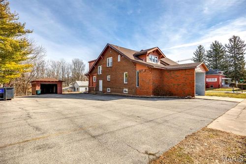 209 Montgomery St, Gillespie, IL, 62033-1624 | Card Image