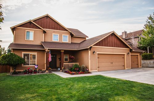 2722 Sierra Heights Dr, Klamath Falls, OR, 97603-7178 | Card Image