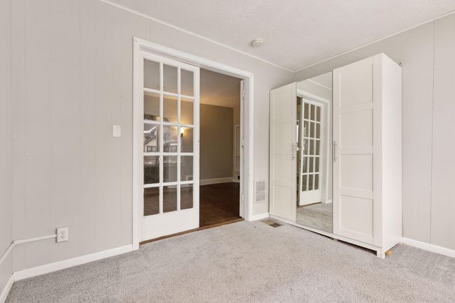 Bedroom #3/Sunroom | Image 10