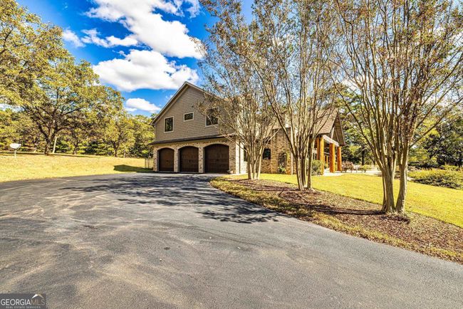 2066 Drew Allen Rd, House other with 4 bedrooms, 3 bathrooms and 3 parking in Williamson GA | Image 60