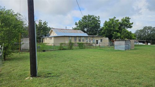 521 State Highway 16 N, Goldthwaite, TX, 76844-3715 | Card Image