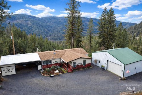 1320 Whitetail Dr, Ahsahka, ID, 83520-5031 | Card Image