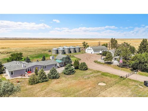8555 Converse Rd, Bennett, CO, 80102-9612 | Card Image