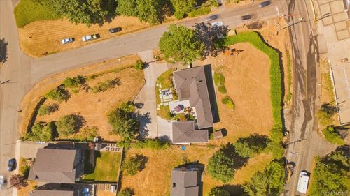 2565 Departure Bay Rd, Nanaimo, BC, V9S3W2 | Card Image