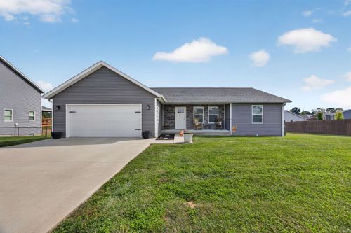 686 E Jessica St, Ellettsville, IN, 47429-2053 | Card Image