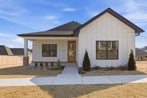 501 Court St, Bryant, AR, 72022 | Card Image