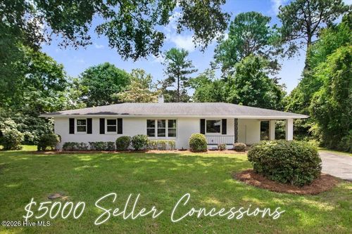 527 W College St, Warsaw, NC, 28398-1713 | Card Image