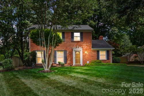 8616 Longbriar Drive, Charlotte, NC, 28212 | Card Image