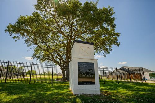 3158 W Tower Cir, Santa Fe, TX, 77517-2854 | Card Image