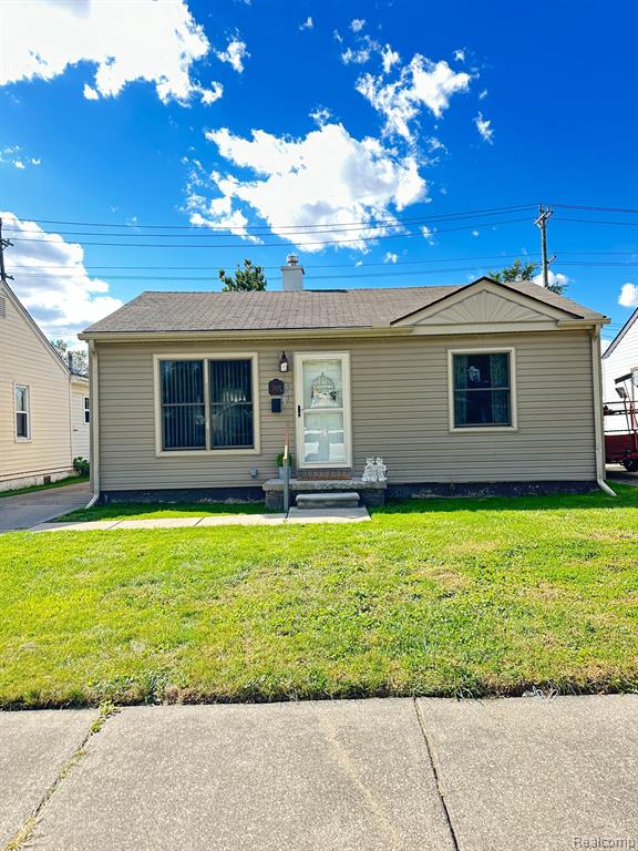 Katherine St, Taylor, MI 48180