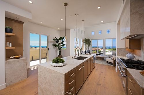 21 Splendore, Newport Coast, CA, 92657 | Card Image