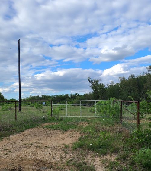 2915 Tumbleweed Trl, Dale, TX, 78616 | Card Image