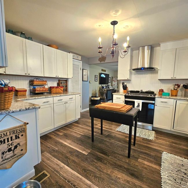 787 S Main St, House other with 3 bedrooms, 2 bathrooms and null parking in Linton IN | Image 15
