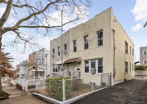 2976 Lawton Ave, Bronx, NY, 10465-3430 | Card Image