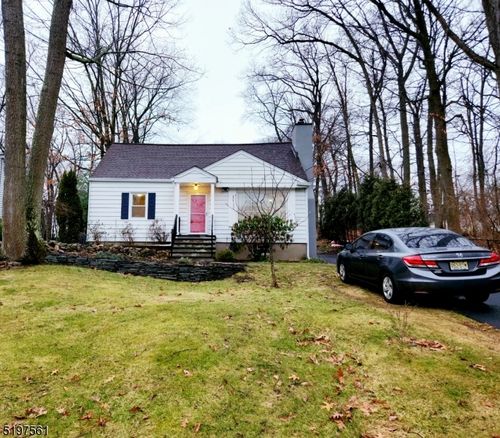 30 Oakland Ave, Rockaway, NJ, 07866-1911 | Card Image