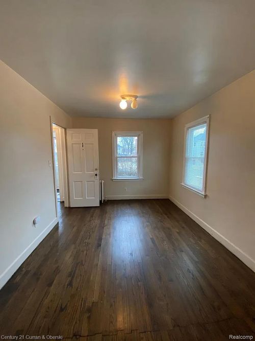 767 Riverbank #1 Street, Wyandotte, MI, 48192 | Card Image