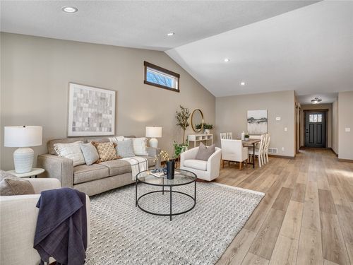 6835 Buck Tail Drive, Altoona, WI, 54720 | Card Image