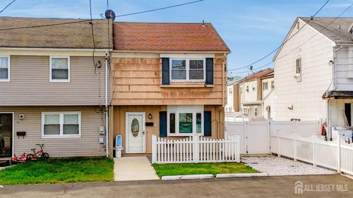 3-D Salem Ave, Carteret, NJ, 07008-3339 | Card Image