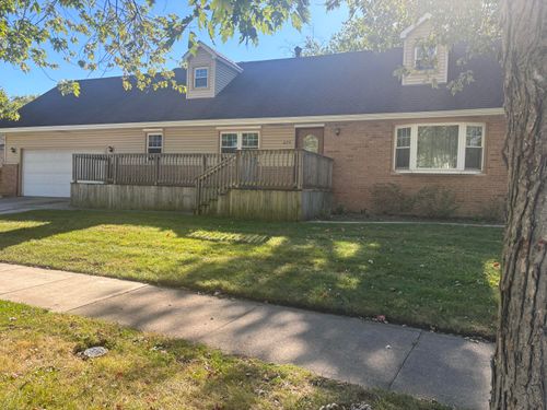 425 Sherwood Dr, Crown Point, IN, 46307-8453 | Card Image