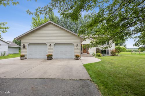 922 Lund Ave S, Glyndon, MN, 56547-4424 | Card Image