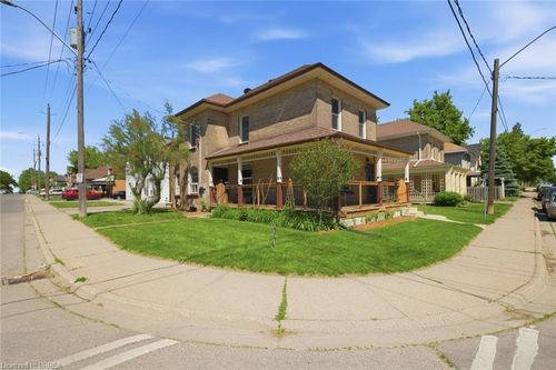 76 Brock St, Brantford, ON, N3S5V2 | Card Image