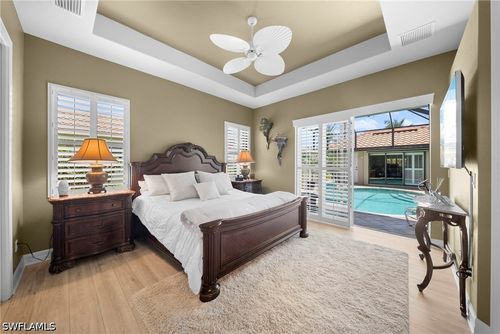 955 Tivoli Ct, NAPLES, FL, 34104-0836 | Card Image