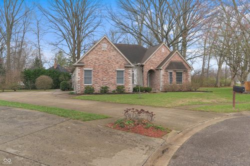 699 Hollowbrook Ct, Terre Haute, IN, 47803-2478 | Card Image