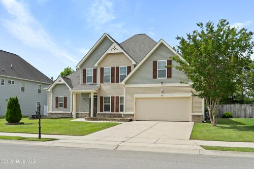 402 Walkens Woods Ln, Jacksonville, NC, 28546-8038 | Card Image