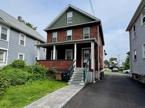 fl-1st-816 Pacific St, Stamford, CT, 06902-7330 | Card Image