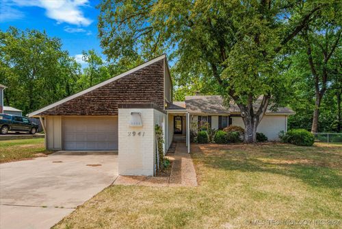 2941 Cambridge Court, Bartlesville, OK, 74006 | Card Image