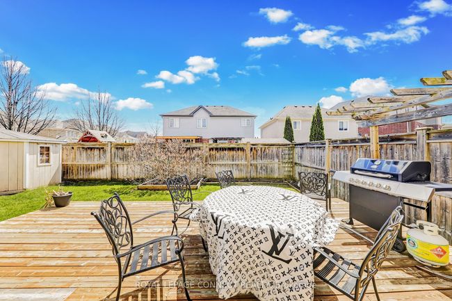 936 Langford St, House other with 5 bedrooms, 4 bathrooms and 4 parking in Oshawa ON | Image 38