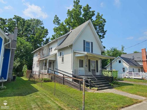 725 River St, Owosso, MI, 48867-2661 | Card Image