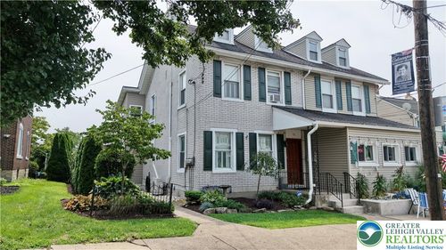 1st-floor-217 Bridge Street, Catasauqua Boro, PA, 18032 | Card Image