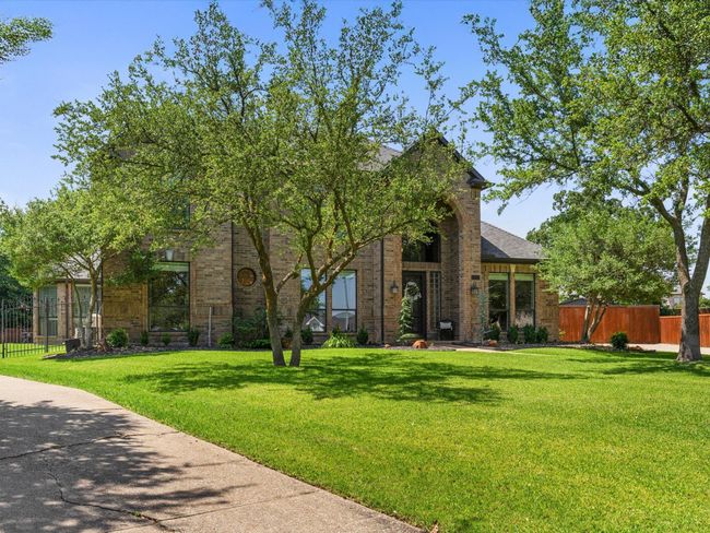 View of front of house with brick siding | Image 4