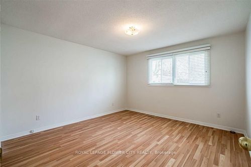 6 Reynier Dr, Brampton, ON, L6Z1L4 | Card Image