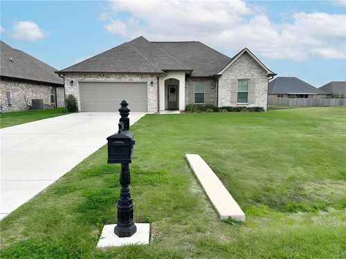 204 Cypress Bend, Belle Chasse, LA, 70037 | Card Image