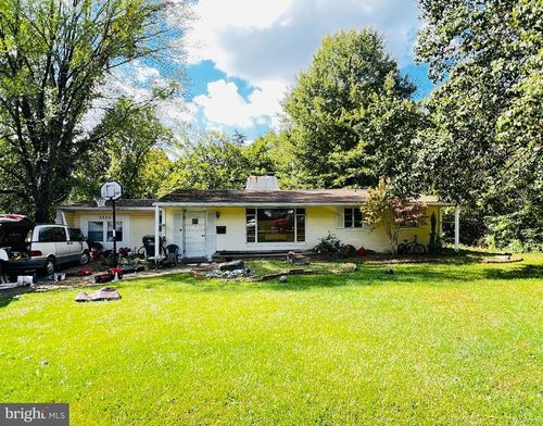 3505 Devon Dr, FALLS CHURCH, VA, 22042-4008 | Card Image