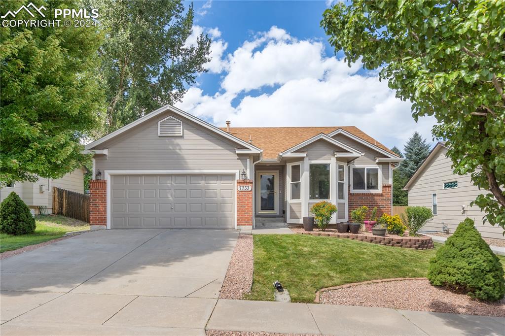 Amberly Dr, Colorado Springs, CO 80923