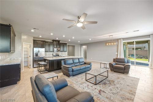 2598 Blossom Ave, Pahrump, NV, 89048-7687 | Card Image