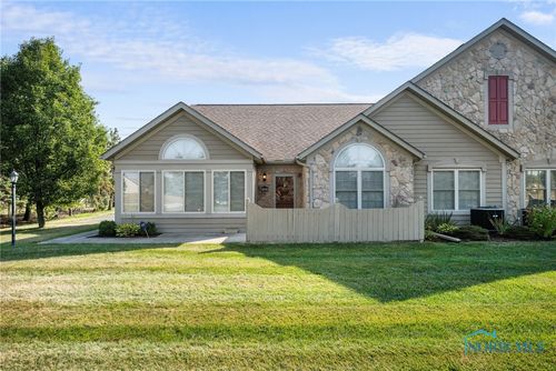 9898 Connor Lake Cir, Perrysburg, OH, 43551-3007 | Card Image