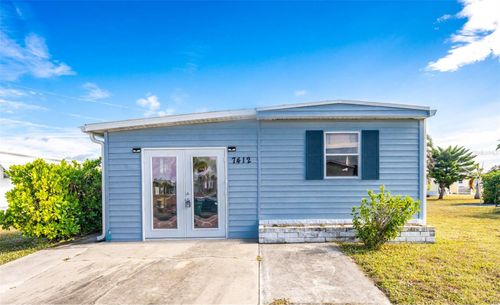 7412 Beckley St, PORT CHARLOTTE, FL, 33981-2613 | Card Image