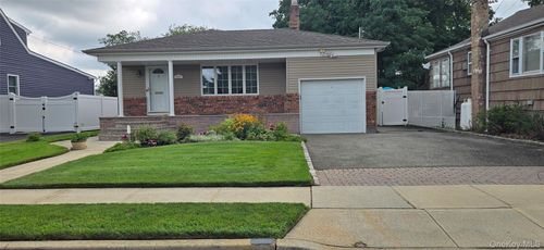 737 Virginia Avenue, Hempstead, NY, 11710 | Card Image