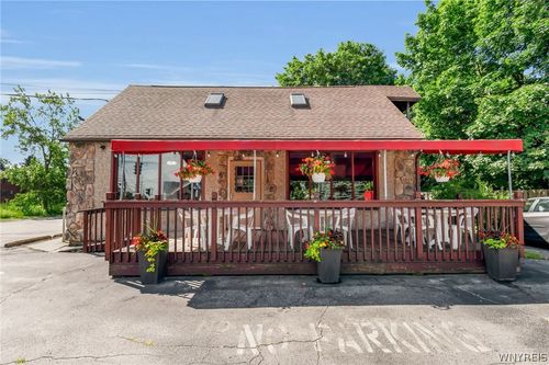 951 Ridge Rd, Lackawanna, NY, 14218-1652 | Card Image