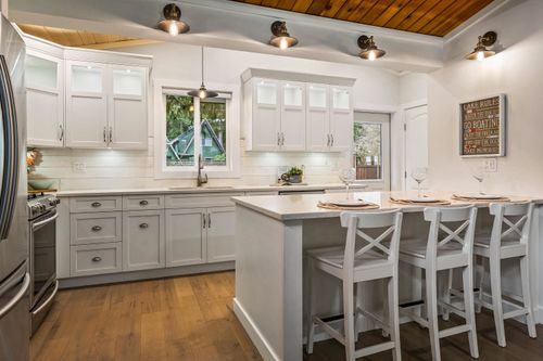 649 Mountain View Rd, Cultus Lake, BC, V2R4Z6 | Card Image