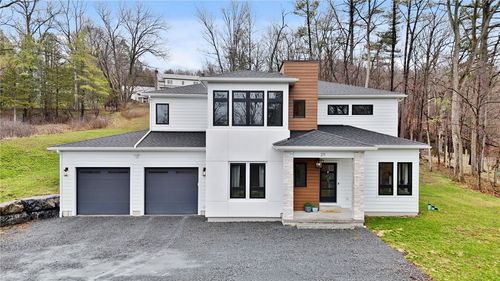 211 N Sunset Dr, Ithaca, NY, 14850-1473 | Card Image