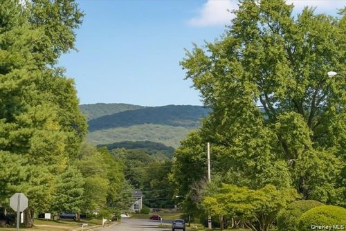 27 Jefferson St, Highland Mills, NY, 10930-2723 | Card Image