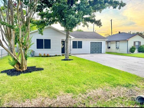 308 S 11th St, La Porte, TX, 77571-4805 | Card Image