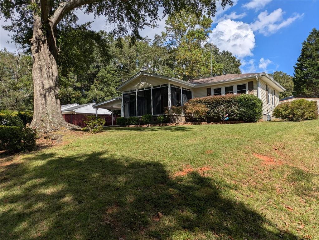 Elm Cir, Newnan, GA 30263