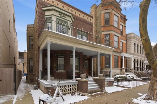 gr-3716 N Wayne Ave, Chicago, IL, 60613-7162 | Card Image